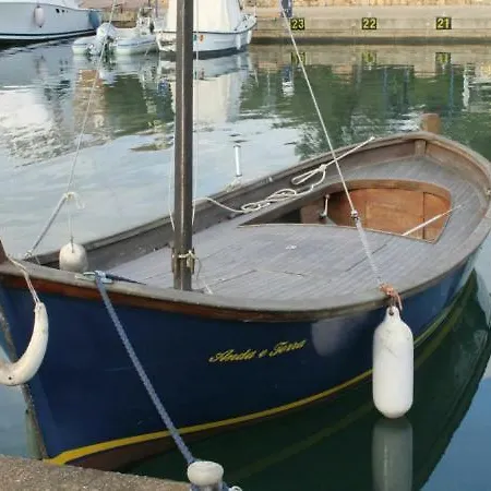 Sleeps 4 Air Con * Budoni